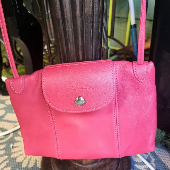 NEW CROSSBODY LEATHER BAG BY LONGCHAMP - Picture 1 of 7